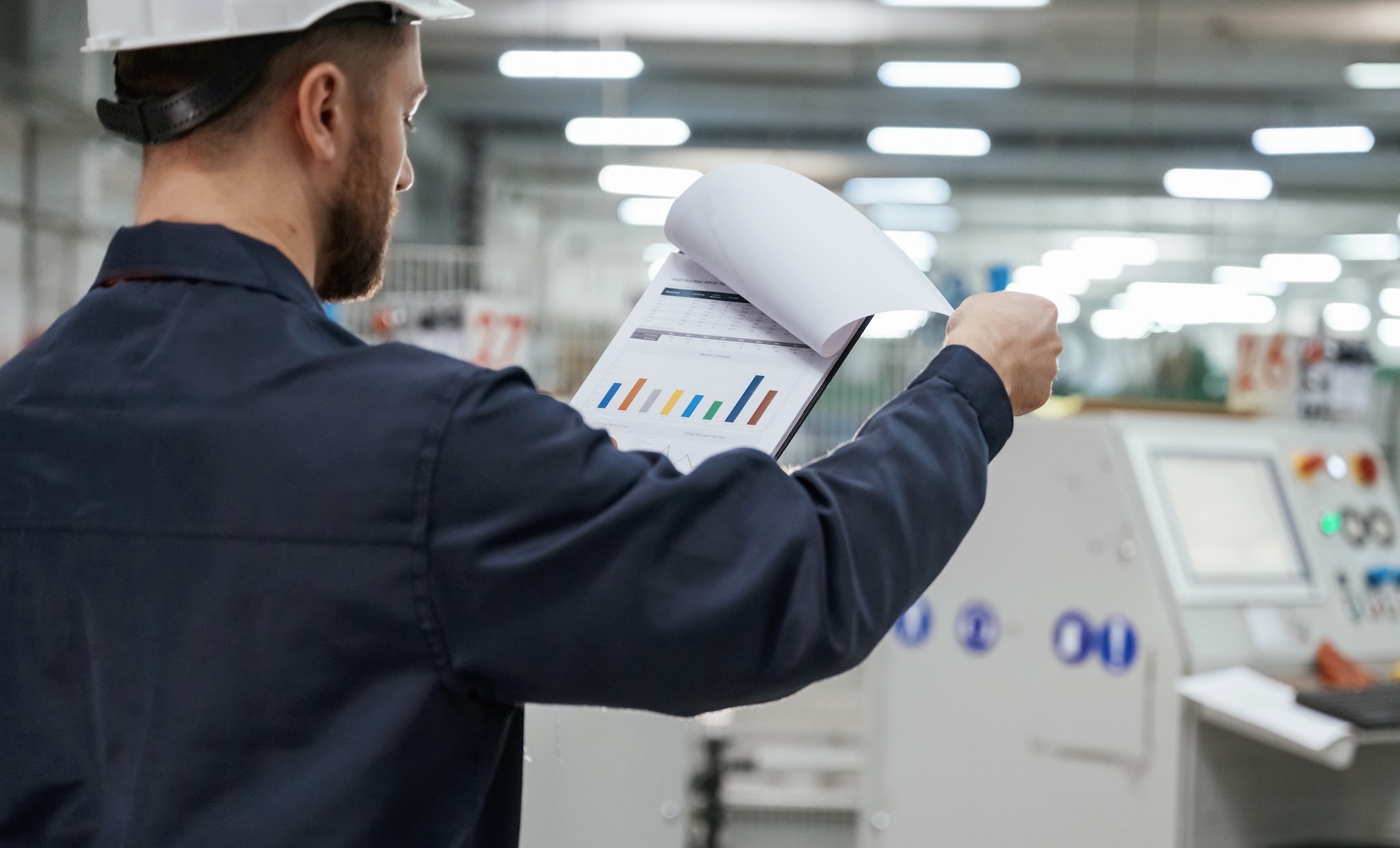 Jak usprawnić planowanie produkcji w średniej firmie: od strategii do realizacji